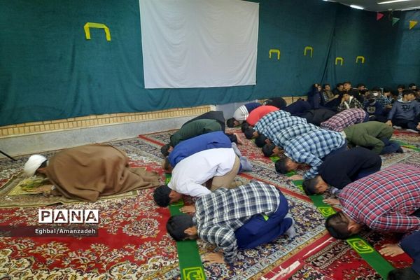 کاشت بذر مهر در عید مهر و همدلی