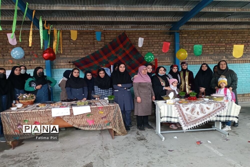 برگزاری ایستگاه صلواتی در دبیرستان الزهرا(س)