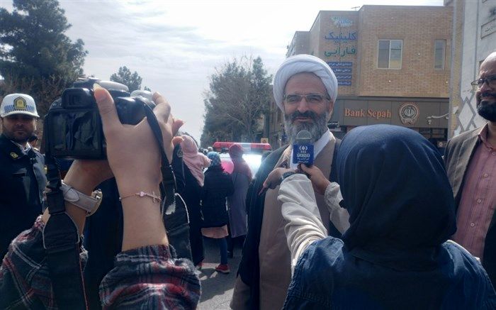 دانش‌آموزان هشیار باشند/ فیلم