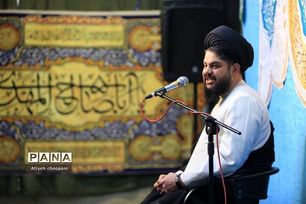 جشن ولادت امام زمان (عج) در دبیرستان فرهنگ مکتبی منطقه ۱۴