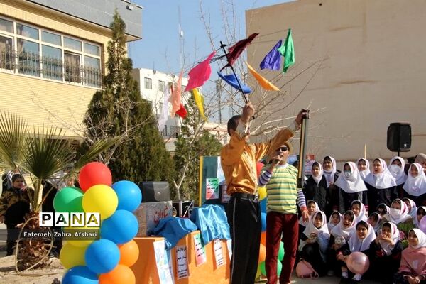 کارناوال شادی تئاتر درسی در کانون امام خمینی سمنان