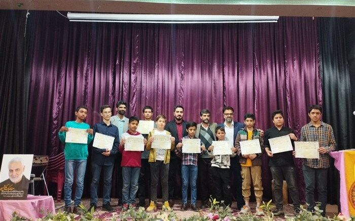 برگزاری اختتامیه مسابقات فرهنگی  وهنری کانون لقمان کاشمر