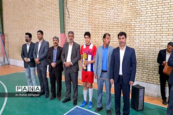 برگزاری مسابقات جام بین مدارس در شهرستان خاتم