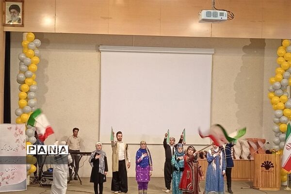 هفتمین همایش بزرگ ستارگان، ویژه دانش‌‍آموزان برتر دبیرستان شهیدمعمارزاده ناحیه 2 کرج