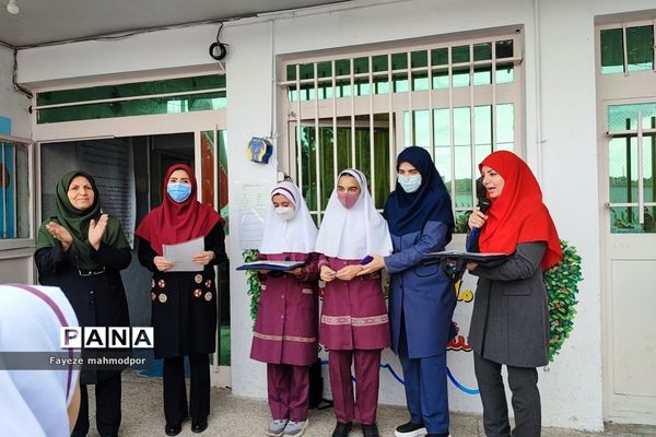تقدیر از فعالان نماز در دبستان حضرت زهرا(س) یک رودهن