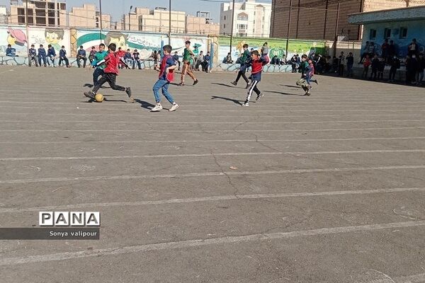 برگزاری المپیاد ورزشی درون مدرسه‌ای در دبستان پسرانه میعاد بهارستان‌2