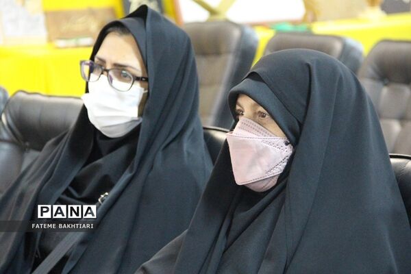 تقدیر از رابطان پژوهشسرای دخترانه رازی ناحیه یک شهرری