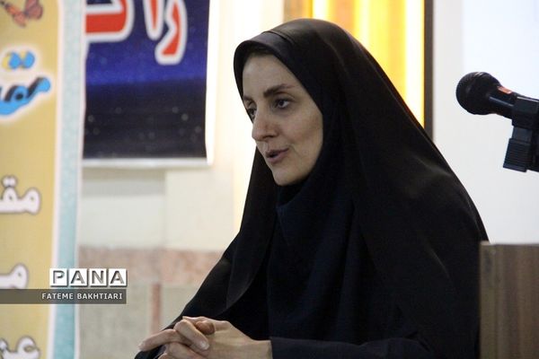 تقدیر از رابطان پژوهشسرای دخترانه رازی ناحیه یک شهرری