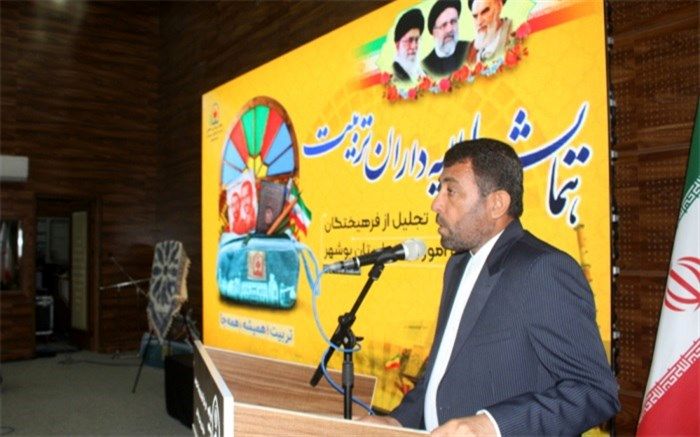 ضربه زدن به نظام آموزشی، هدف دشمن در مسمومیت‌های سریالی مدارس است