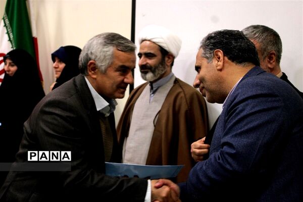 همایش اجلاس سراسری نماز دانش‌آموزی ناحیه ۵ تبریز
