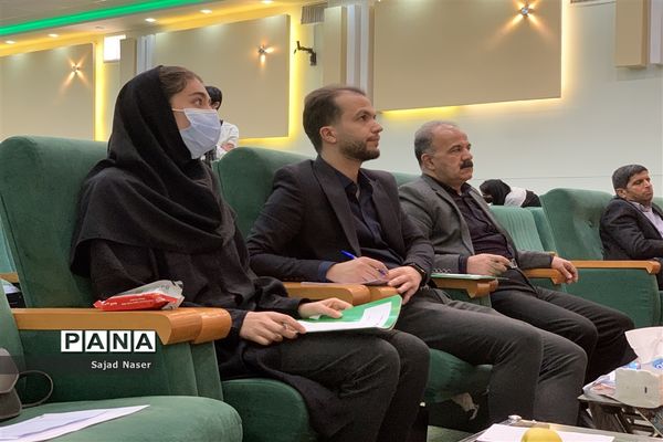 داوری آثار رشته هنرهای آوایی جشنواره فردا در شهرستان کاشمر