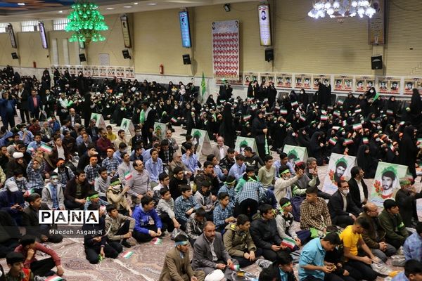 گرامیداشت یاد و خاطره شهدای دانش‌آموز و فرهنگی قم