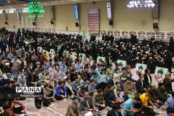 گرامیداشت یاد و خاطره شهدای دانش‌آموز و فرهنگی قم