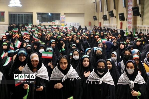 گرامیداشت یاد و خاطره شهدای دانش‌آموز و فرهنگی قم