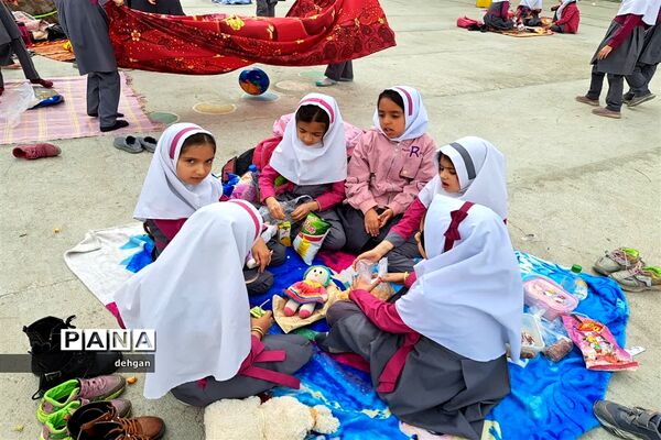 استقبال از نوروز باستانی و برگزاری اردوی درون مدرسه‌ای در دبستان ارشاد خاتم