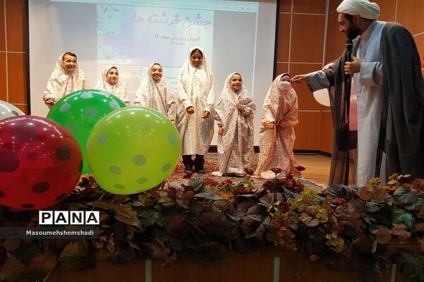 جشن عبادت دانش‌آموزان منطقه۱۲