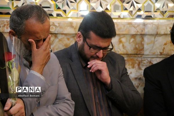 غبارروبی حرم حضرت معصومه(س) با حضور اعضای ستاد اسکان نوروزی فرهنگیان