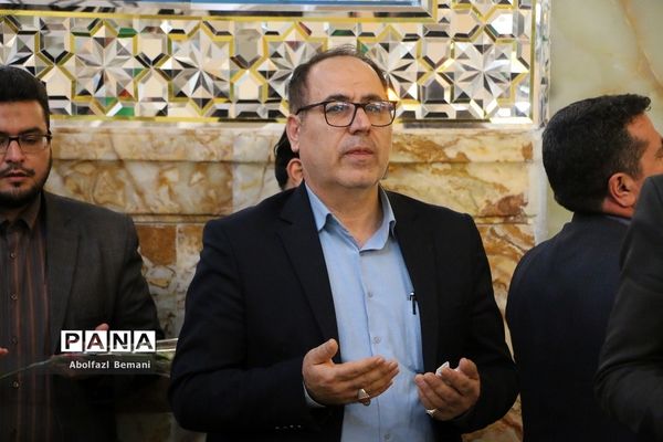 غبارروبی حرم حضرت معصومه(س) با حضور اعضای ستاد اسکان نوروزی فرهنگیان