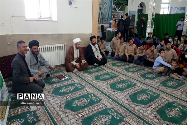 برگزاری آیین نمادین جشن تکلیف دانش‌آموزان پسر شهرستان فیروزکوه