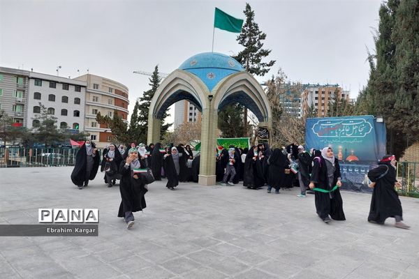 تجدید بیعت دانش آموزان منطقه ۵ با  شهید گمنام