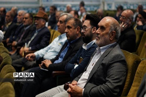 مراسم بزرگداشت شهدای عملیات والفجر ۱۰ و روز شهید در حرم مطهر رضوی