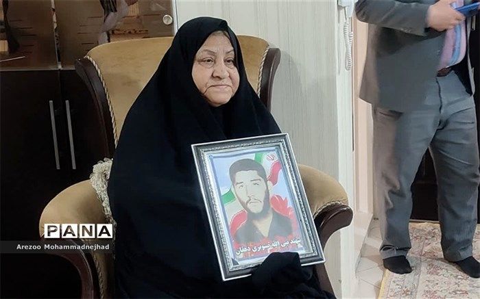 حفظ نام و یاد شهدا برای همه ما یک تکلیف الهی است