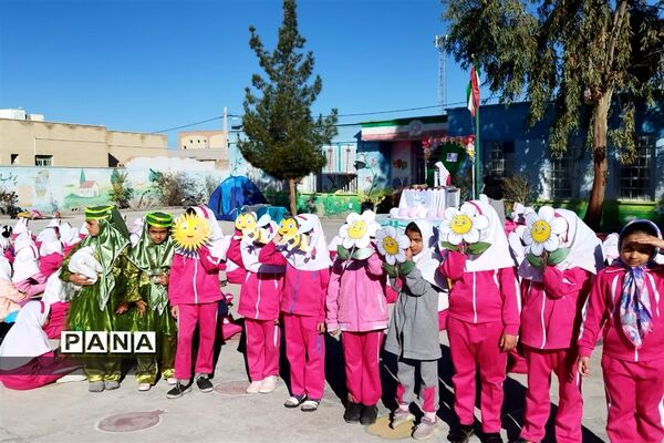 برگزاری اعیاد شعبانیه در دبستان فاطمیه شهرستان خاتم