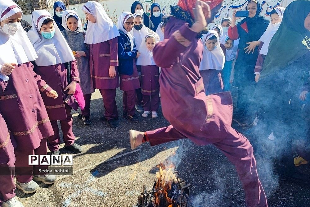 جشن نوروز و چهارشنبه سوری در دبستان حضرت زهرا (س)‌یک رودهن