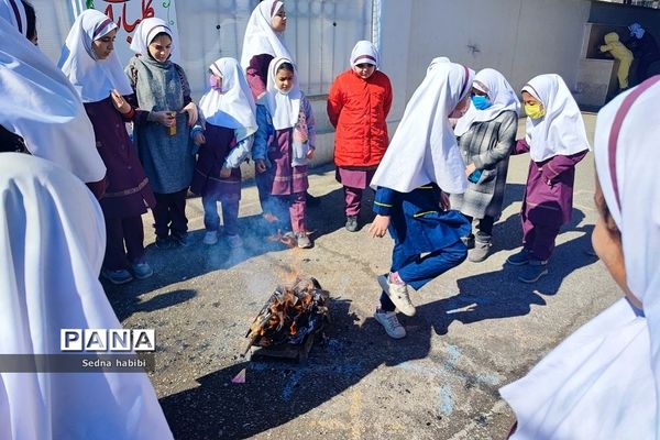 جشن نوروز و چهارشنبه سوری در دبستان حضرت زهرا (س)‌یک رودهن