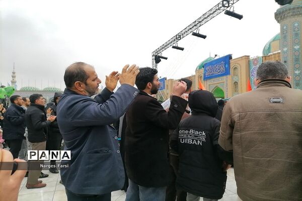 اجرای بارانی سرود سلام فرمانده