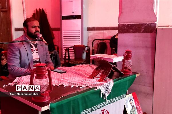 مراسم تجلیل و تقدیر از خانواده شهدا هشت سال دفاع مقدس