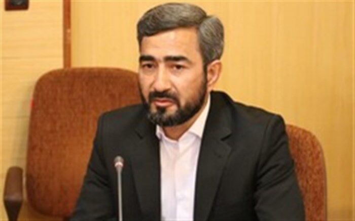 تمامی روسا و پرسنل ادارات نباید خود را محدود به ساعات اداری بدانند