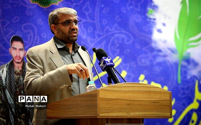 جشنواره علمی پژوهشی فرهنگیان متناسب با نیازهای روز آموزش و پرورش برنامه‌ریزی می‌شود
