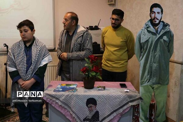 برگزاری مراسم بزرگداشت شهدا درمدرسه شهید قدوسی آموزش و پرورش ناحیه دو شهرری