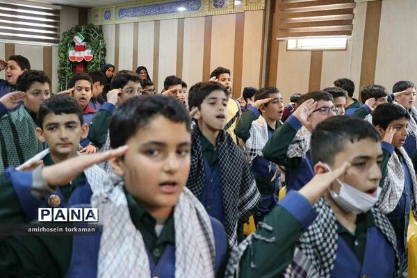 برگزاری مراسم بزرگداشت شهدا درمدرسه شهید قدوسی آموزش و پرورش ناحیه دو شهرری