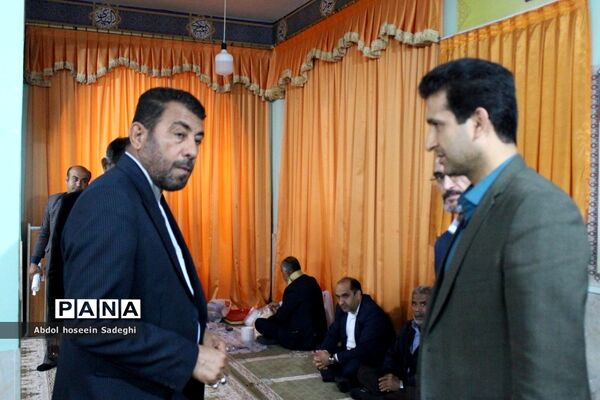 آیین تجلیل از همکاران خانواده معزز شهدای اداره‌کل آموزش و پرورش استان بوشهر