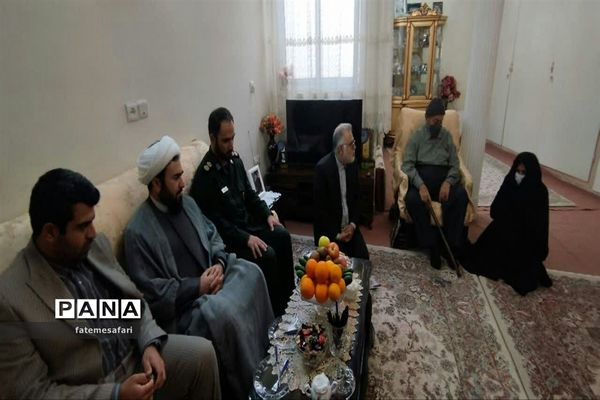 آیین غبارروبی و عطر افشانی مزار شهدا و طرح سلام بر شهید در شهرستان فیروزکوه