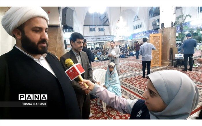 انس گرفتن با قرآن در هر سنی دل انسان را زنده می‌کند
