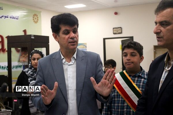 نمایشگاه جابربن حیان دبستان شهید کاوه شهرستان بوشهر