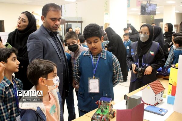 نمایشگاه جابربن حیان دبستان شهید کاوه شهرستان بوشهر