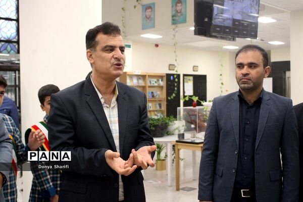 نمایشگاه جابربن حیان دبستان شهید کاوه شهرستان بوشهر