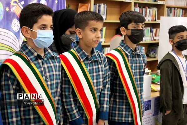 نمایشگاه جابربن حیان دبستان شهید کاوه شهرستان بوشهر