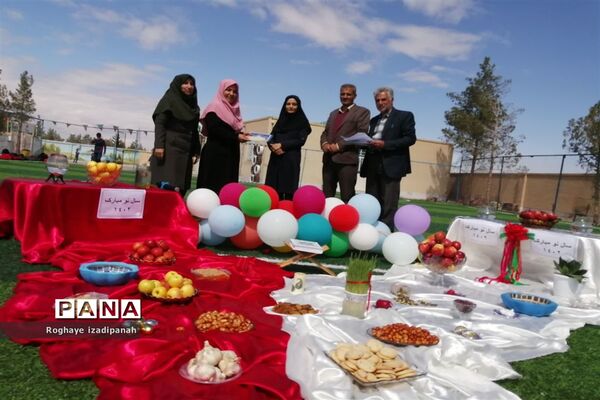 تقدیر از همکاران دبستان شهید منتظرقائم در آستانه سال نو