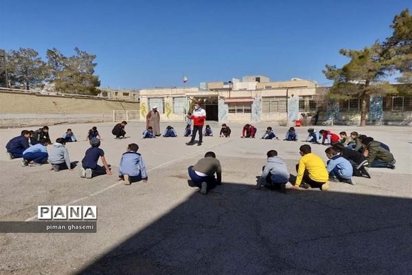 اجرای طرح همتا در مدارس ابتدایی آباده