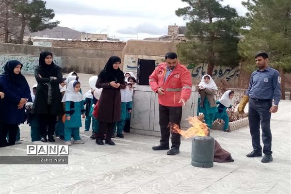 جشن سبزه‌ها در مدارس آباده