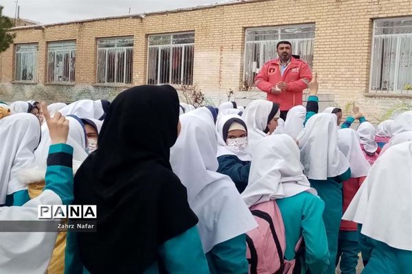 جشن سبزه‌ها در مدارس آباده