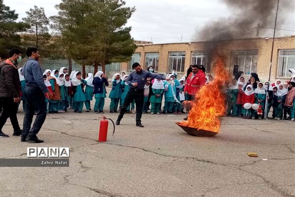 جشن سبزه‌ها در مدارس آباده