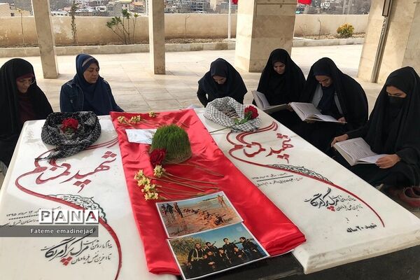 غبارروبی و عطر افشانی مزارشهدای گمنام توسط مدارس رودهن‌