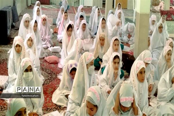 برگزاری مرحله دوم آیین با شکوه جشن فرشته‌ها دانش‌آموزان دختر شهرستان فیروزکوه
