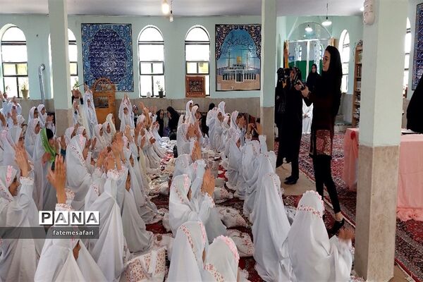 برگزاری مرحله دوم آیین با شکوه جشن فرشته‌ها دانش‌آموزان دختر شهرستان فیروزکوه